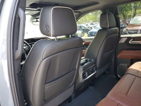 Certified 2024 GMC Sierra 1500 Denali Ultimate AWD/4WD image 11