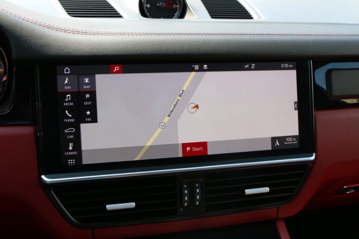 Used 2019 Porsche Cayenne S AWD/4WD image 24