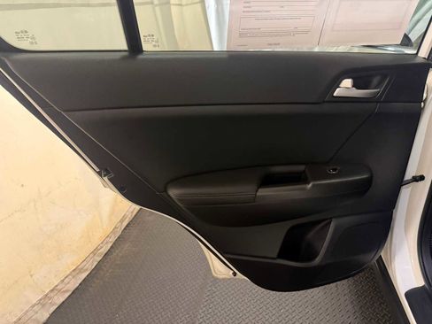 Used 2017 Kia Sportage EX w/ EX Premium Package image 23