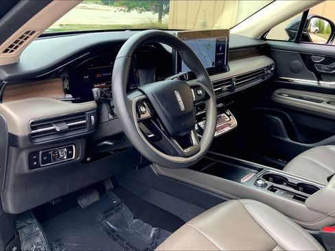 Used 2024 Lincoln Corsair Grand Touring AWD/4WD image 13