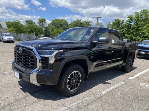 New 2026 Toyota Tundra SR5 AWD/4WD image 3