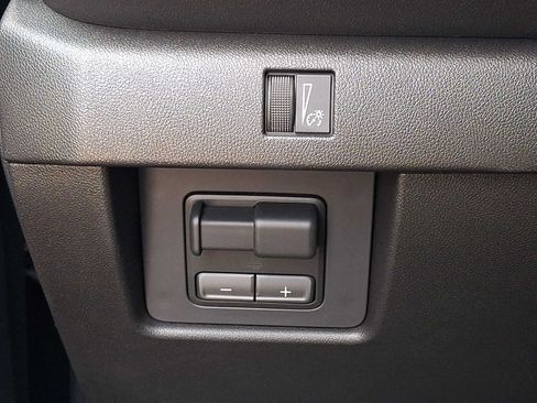 Used 2026 Chevrolet Colorado Trail Boss AWD/4WD image 28
