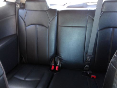 Used 2016 Chevrolet Traverse LT AWD/4WD image 11