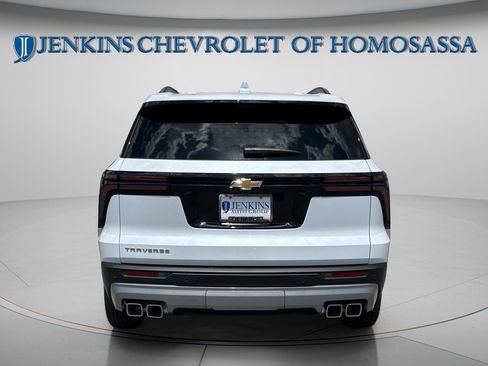 New 2026 Chevrolet Traverse LT w/ Enhanced Driving Package FWD image 5