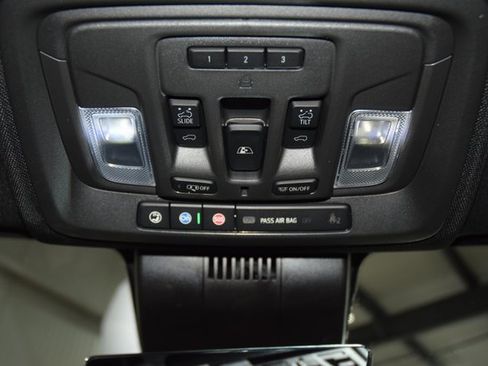 Used 2024 GMC Sierra 2500 AT4 w/ AT4 Premium Plus Package image 47