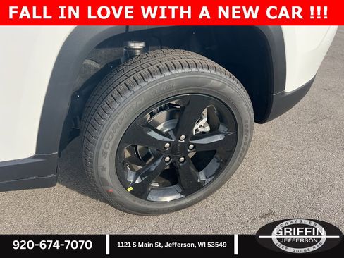 New 2025 Jeep Grand Cherokee Limited w/ Black Appearance Package image 15