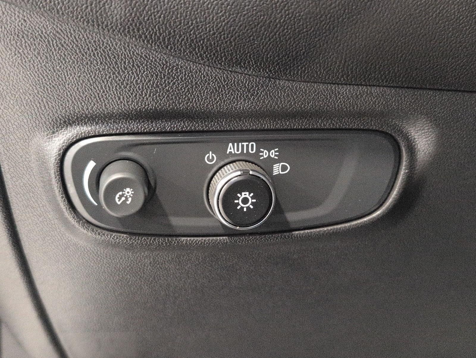 Certified 2024 Chevrolet Equinox LT AWD/4WD image 10