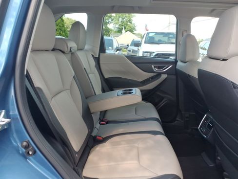Used 2023 Subaru Forester Limited AWD/4WD image 12