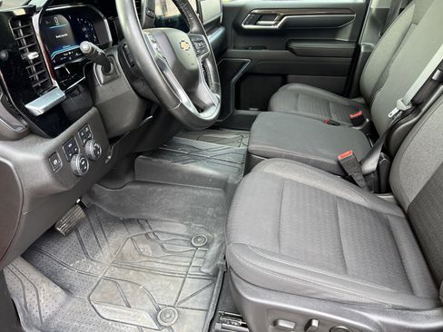 Used 2023 Chevrolet Silverado 1500 LT image 14