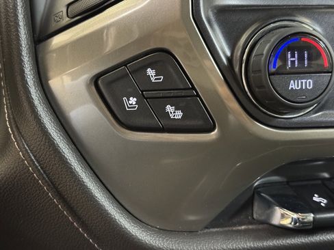 Used 2019 Chevrolet Silverado 2500 High Country w/ Duramax Plus Package image 36