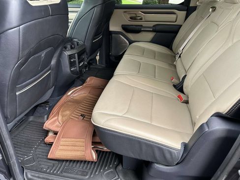 Used 2019 RAM 1500 Limited AWD/4WD image 8