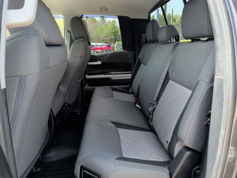 Used 2017 Toyota Tundra SR5 AWD/4WD image 31