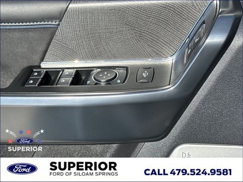 Used 2025 Ford F450 Platinum AWD/4WD image 18