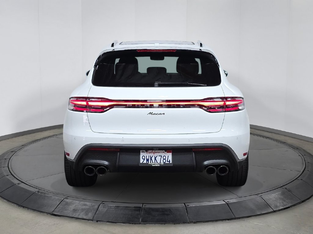 Certified 2026 Porsche Macan AWD/4WD image 6