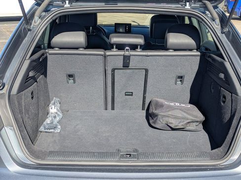 Used 2018 Audi A3 e-tron Premium w/ Sport Package image 34