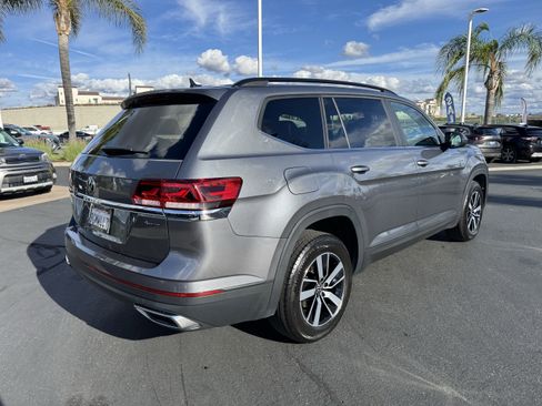 Certified 2023 Volkswagen Atlas SE image 10