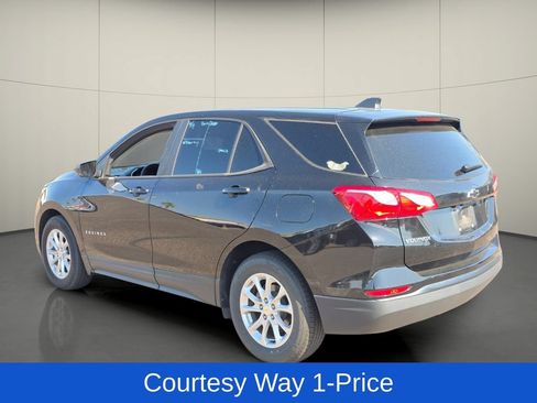 Used 2020 Chevrolet Equinox LS w/ LS Convenience Package FWD image 6