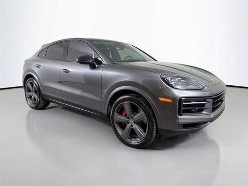 Certified 2026 Porsche Cayenne S AWD/4WD image 9