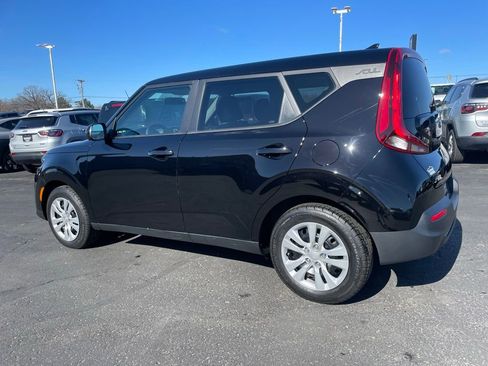 Used 2020 Kia Soul LX image 5