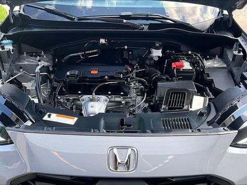 Used 2023 Honda HR-V Sport image 11