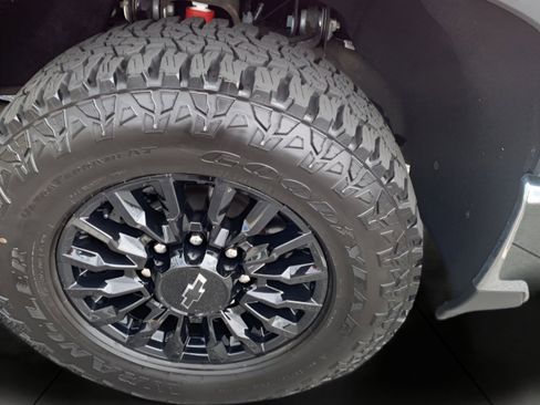 Used 2024 Chevrolet Silverado 2500 LT w/ All Star Edition AWD/4WD image 23