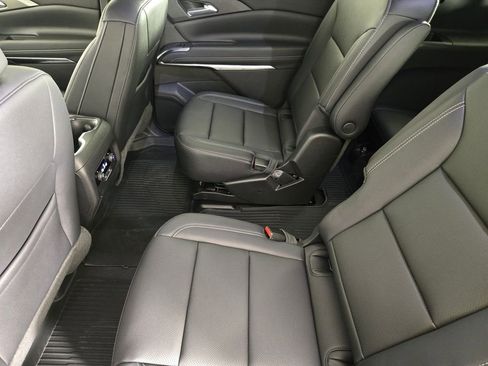 New 2026 Chevrolet Traverse LT w/ Midnight/Sport Edition FWD image 33