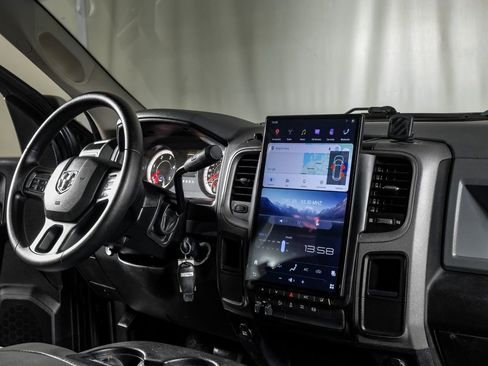 Used 2018 RAM 2500 Tradesman w/ Chrome Appearance Group AWD/4WD image 23