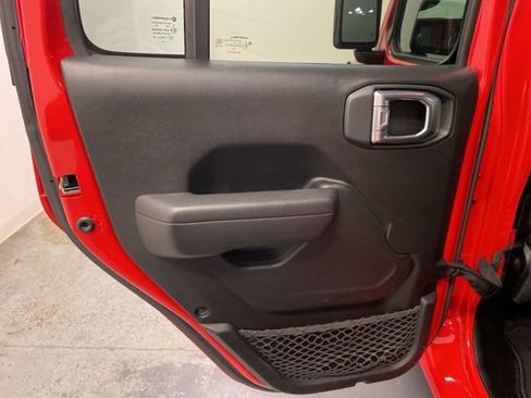 Used 2022 Jeep Wrangler Unlimited Sport AWD/4WD image 22