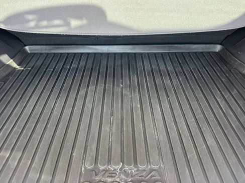 Certified 2024 Toyota Venza LE AWD/4WD image 19