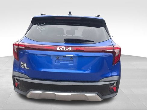 Certified 2024 Kia Seltos S FWD image 9