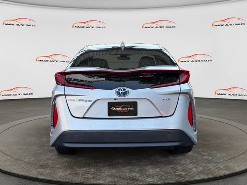 Used 2022 Toyota Prius Prime XLE FWD image 7