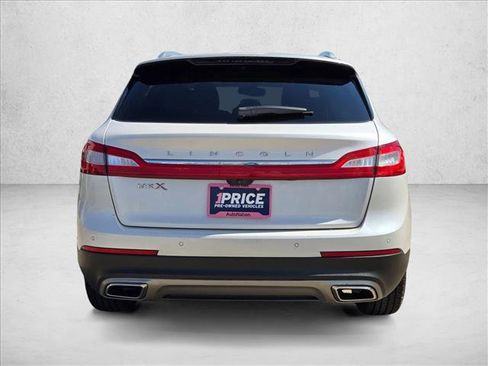 Used 2016 Lincoln MKX Select w/ Select Plus Package FWD image 7