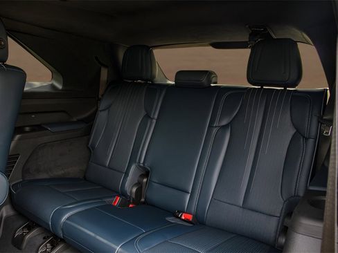 New 2025 Cadillac Escalade IQ Sport 2 w/ LPO, ONYX Package image 19