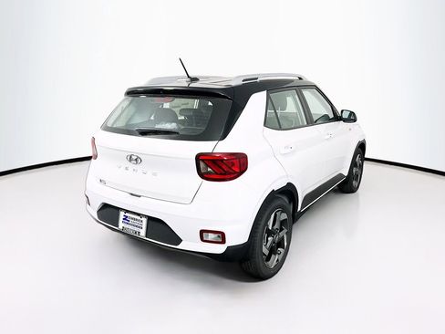 New 2026 Hyundai Venue SEL image 7