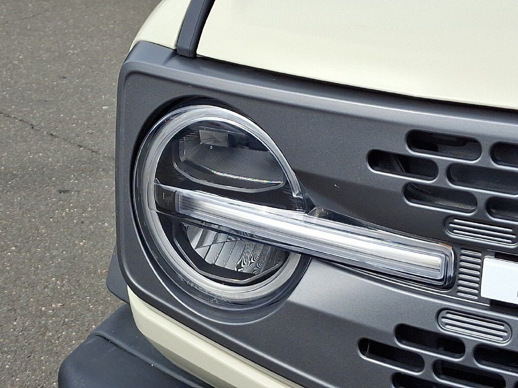 Used 2025 Ford Bronco Badlands AWD/4WD image 9