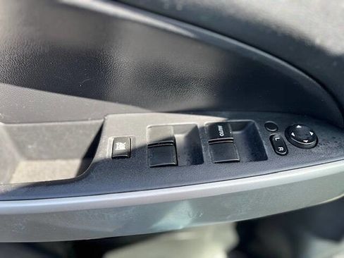 Used 2012 MAZDA MAZDA2 Sport image 17