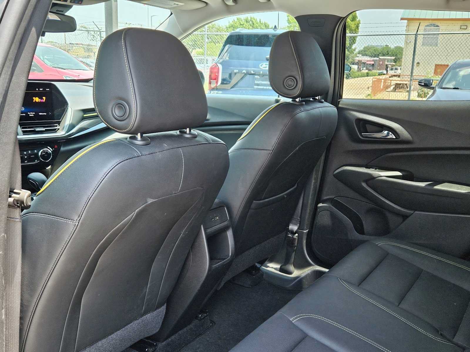 Used 2024 Chevrolet Trax ACTIV w/ Sunroof Package FWD image 16
