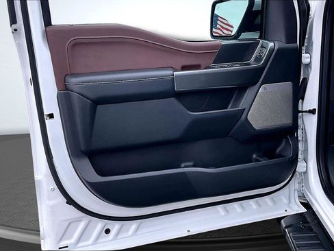 Used 2022 Ford F150 Lariat w/ Max Trailer Tow Package image 23