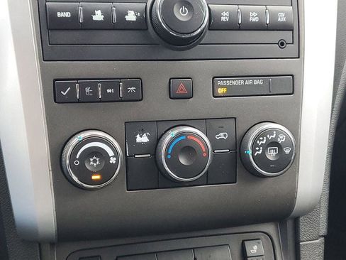 Used 2011 Chevrolet Traverse LT w/ Personal Connectivity Package image 14