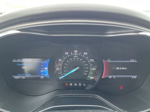 Used 2020 Ford Fusion SE FWD image 16