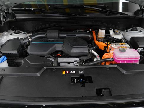 Used 2025 Hyundai Santa Fe Limited image 25