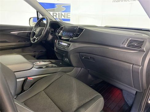Used 2025 Honda Ridgeline Sport image 33
