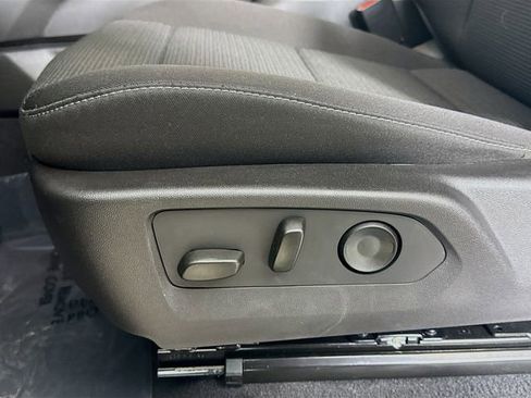 Used 2025 Chevrolet Colorado LT w/ Advanced Trailering Package image 22