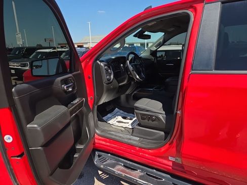 Used 2019 Chevrolet Silverado 1500 LT Trail Boss AWD/4WD image 17