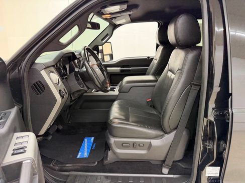 Used 2014 Ford F250 Lariat w/ Chrome Package AWD/4WD image 17