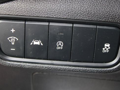 Used 2020 Kia Soul GT-Line FWD image 25