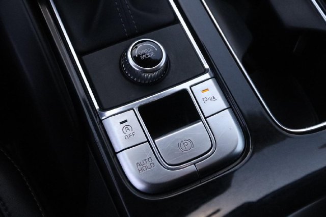 Used 2025 Kia Telluride S FWD image 26