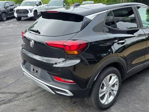 Used 2023 Buick Encore GX Preferred w/ Cold Weather Comfort Package FWD image 4
