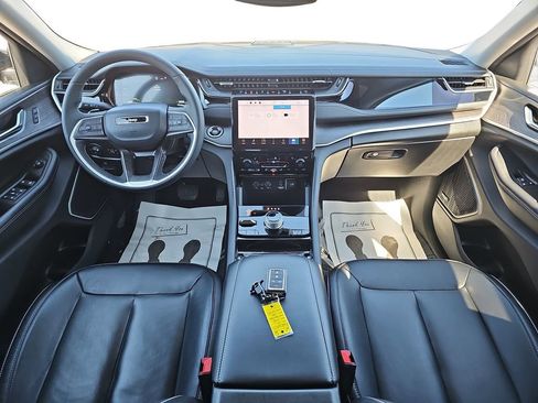 Used 2022 Jeep Grand Cherokee Limited 4xe image 12