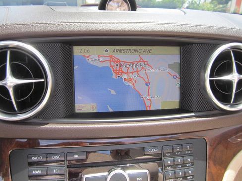 Used 2013 Mercedes-Benz SL 550 image 36